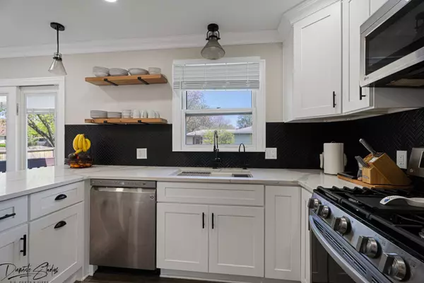 16121 S Harmony Drive, Plainfield, IL 60586