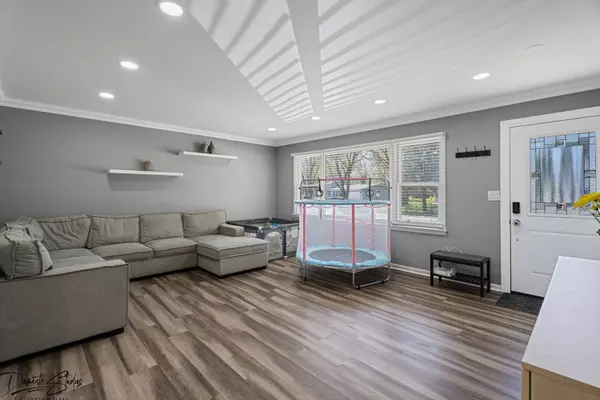 16121 S Harmony Drive, Plainfield, IL 60586