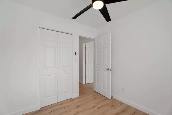 220 N Ashbury Avenue, Bolingbrook, IL 60440