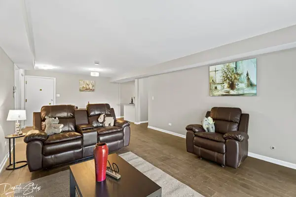 830 Elder Road #B114, Homewood, IL 60430