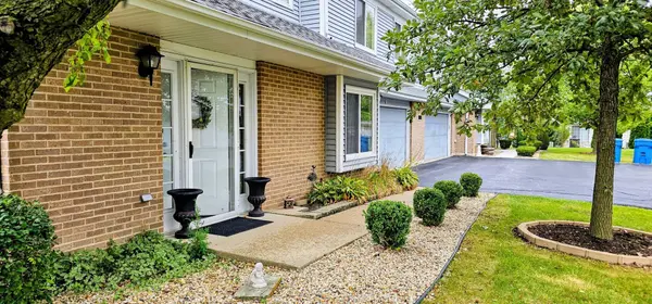 5604 W Von AVE #A, Monee, IL 60449