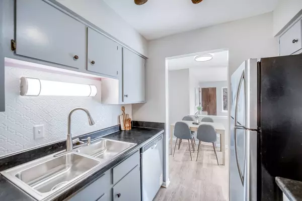 15816 Terrace Drive #2W, Oak Forest, IL 60452