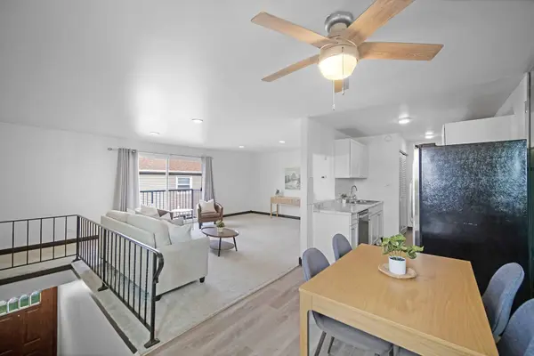 7927 164th Place #236, Tinley Park, IL 60477