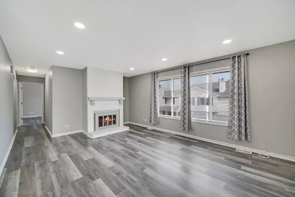 103 Red Barn Road #103, Matteson, IL 60443