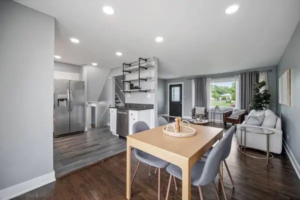 10403 Barnard Drive, Chicago Ridge, IL 60415
