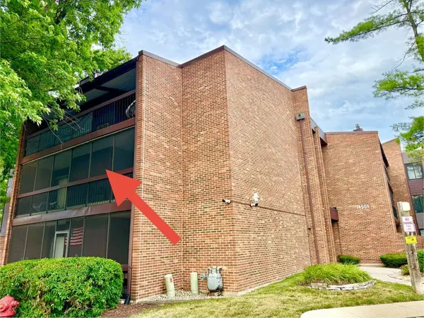 14501 Central CT #M2, Oak Forest, IL 60452