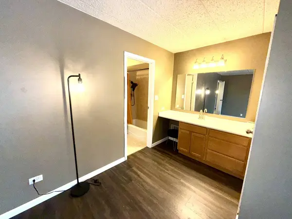 14501 Central CT #M2, Oak Forest, IL 60452