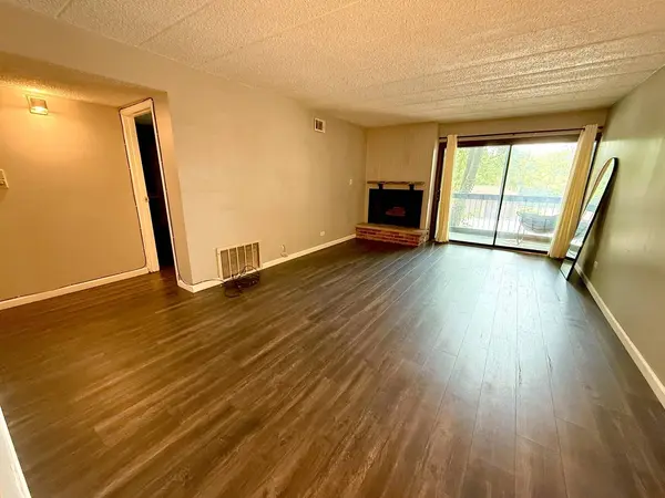 14501 Central CT #M2, Oak Forest, IL 60452