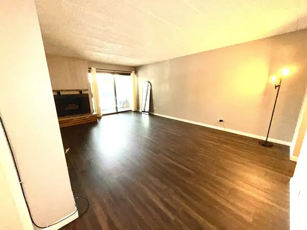 14501 Central CT #M2, Oak Forest, IL 60452