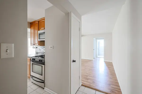 10016 S Pulaski RD #3, Oak Lawn, IL 60453