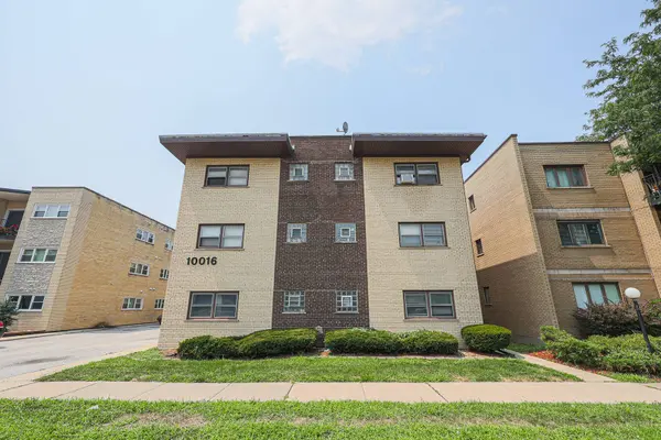 10016 S Pulaski RD #3, Oak Lawn, IL 60453