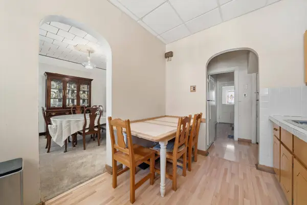 2515 S Millard Ave, Chicago, IL 60623-3943