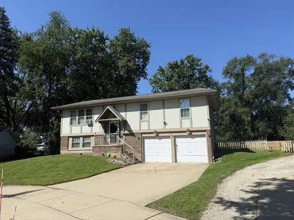 311 Robinhood CT, Bolingbrook, IL 60440