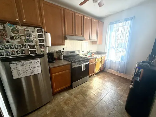 7639 W Jackson BLVD #1E, Forest Park, IL 60130