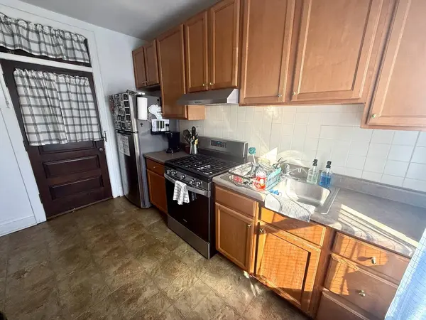 7639 W Jackson BLVD #1E, Forest Park, IL 60130