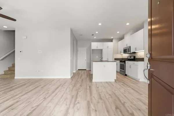 343 American River Ct, Oxnard, CA 93036