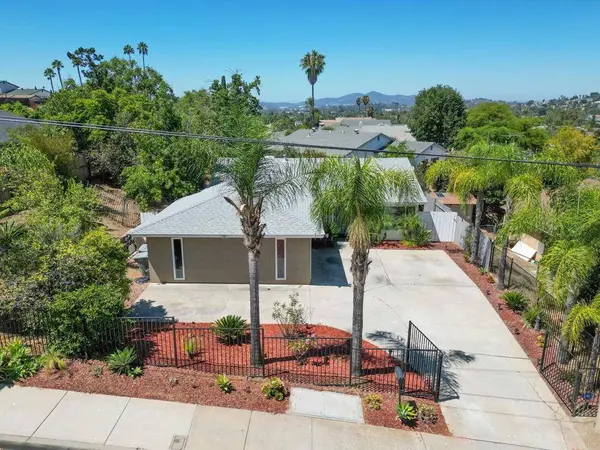 1161 N Rose St, Escondido, CA 92027