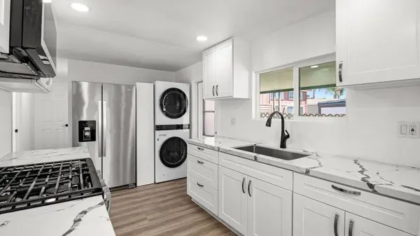 6 Biltmore Ave, Escondido, CA 92027