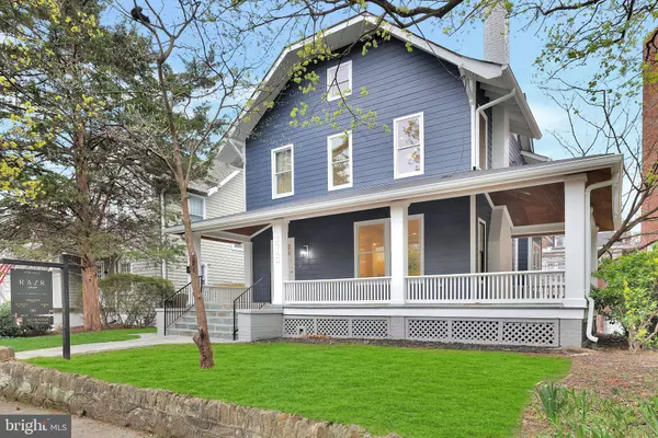 3740 KANAWHA ST NW, Washington, DC 20015