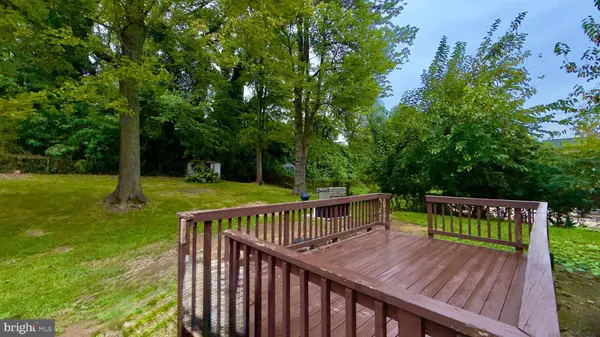 15404 MICHIGAN RD, Woodbridge, VA 22191