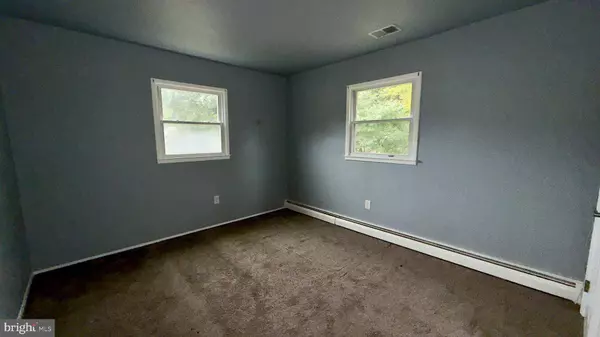 15404 MICHIGAN RD, Woodbridge, VA 22191