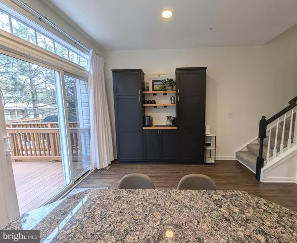 2922 HUNTINGTON GROVE SQ, Alexandria, VA 22306