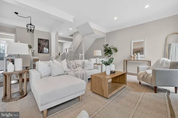 47610 WATKINS ISLAND SQ, Sterling, VA 20165