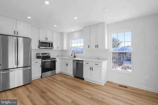 1742 TIGER LILY CIR, Woodbridge, VA 22192