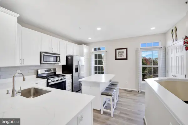 2981 HUNTINGTON GROVE SQ, Alexandria, VA 22306
