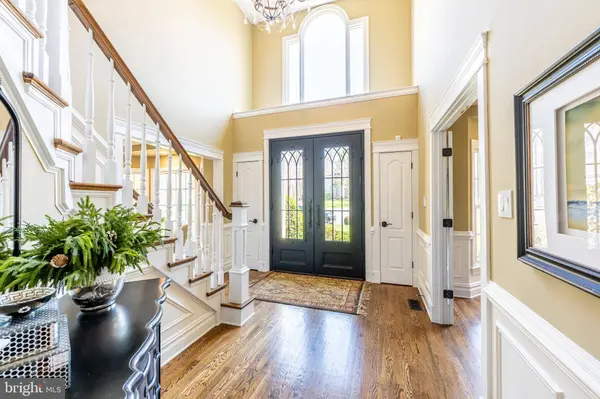 8125 CROOKED OAKS CT, Gainesville, VA 20155