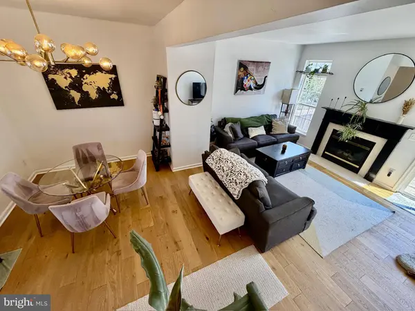 2908 HUNTINGTON GROVE SQ, Alexandria, VA 22306