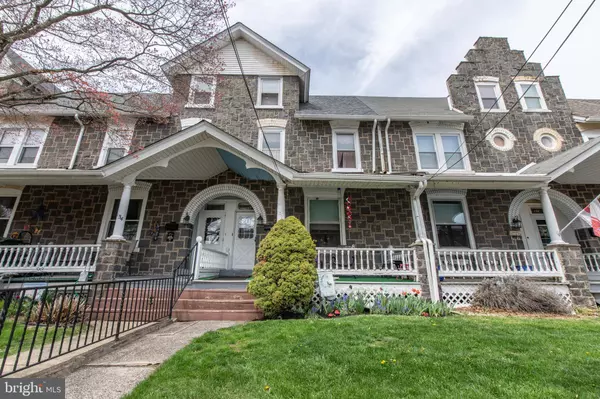 132 S 4TH ST, Perkasie, PA 18944