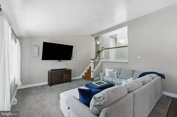 615 LAUNFALL RD, Plymouth Meeting, PA 19462