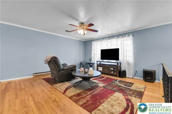 1120 Bryant ST, South Whitehall Twp, PA 18104