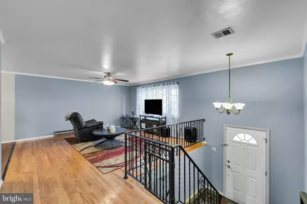 1120 BRYANT ST, Allentown, PA 18104