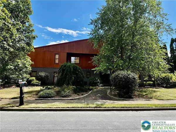 3908 Short Hill DR, Allentown City, PA 18104