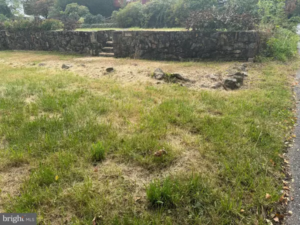 114 S SAINT ELMO ST, Allentown, PA 18104