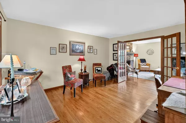 410 BOUGHER HILL RD, Easton, PA 18042