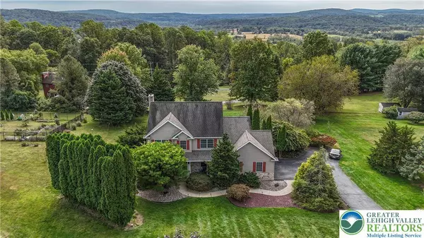 410 Bougher Hill RD, Williams Twp, PA 18042