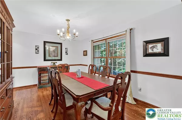 410 Bougher Hill RD, Williams Twp, PA 18042