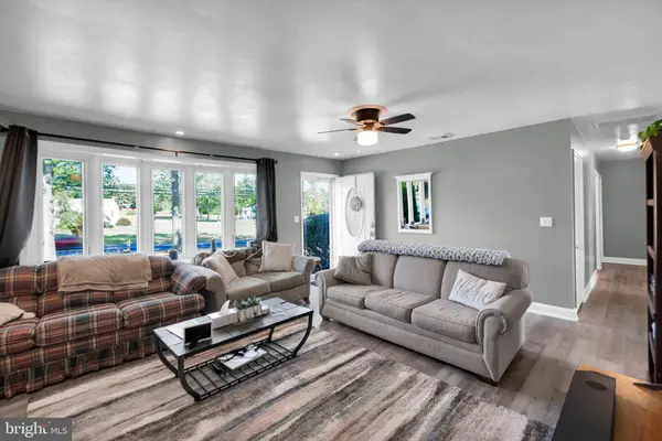 225 S RIDGE RD, Perkasie, PA 18944