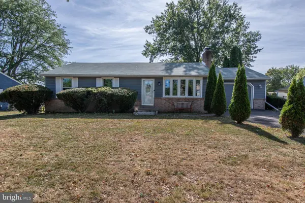 225 S RIDGE RD, Perkasie, PA 18944