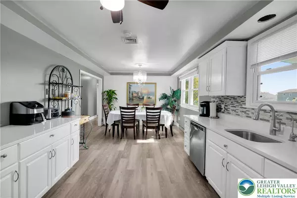 225 S Ridge RD, Perkasie Boro, PA 18944