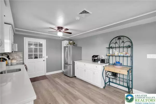 225 S Ridge RD, Perkasie Boro, PA 18944