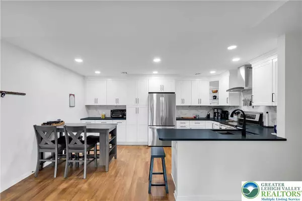 4948 Cheryl DR, Hanover Twp, PA 18017