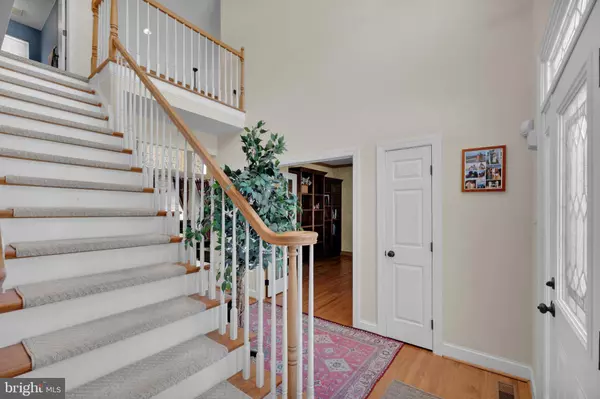 2106 RIDGE WAY, East Greenville, PA 18041