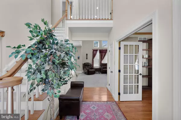 2106 RIDGE WAY, East Greenville, PA 18041