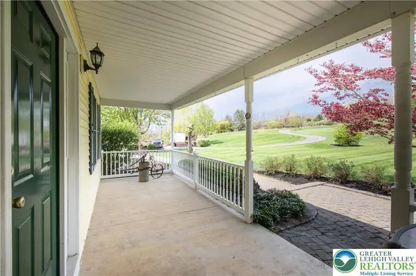 725 Buttermilk RD, Williams Twp, PA 18055