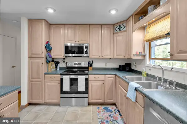 1244 TAFT AVE, Allentown, PA 18103
