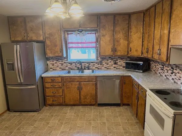 508 9TH AVE, Canyon, TX 79015